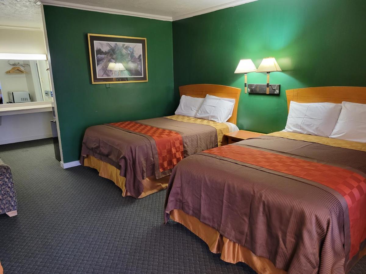 Emerald Inn & Lounge Blythe Bagian luar foto
